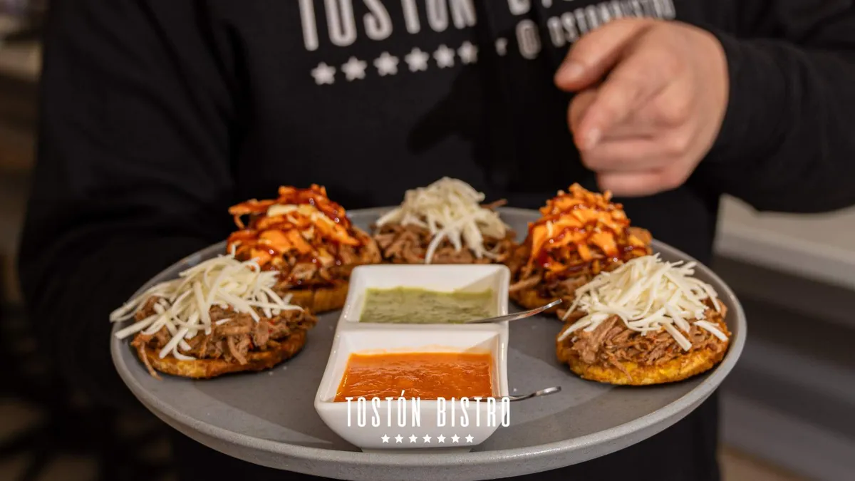 ¿Qué son los Tostones? Descubre el Secreto de la Cocina Caribeña que Conquista Vigo