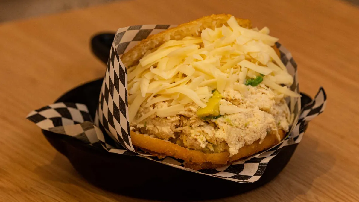 El Sabor de Venezuela en Vigo: Arepas y Tostones en Tostón Bistro